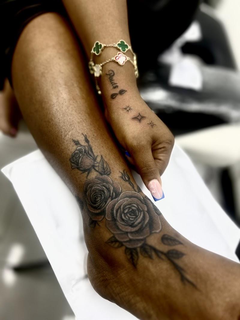 Betrue Ink Tattoo Body Piercing - Photo 3